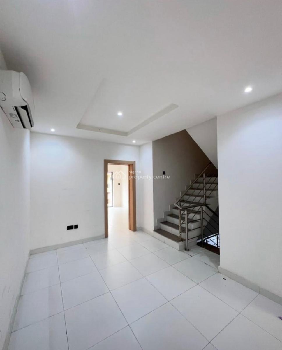 Beautiful 4-bedroom Terrace with Bq, Lekki Phase 1, Lekki, Lagos, Terraced Duplex for Rent