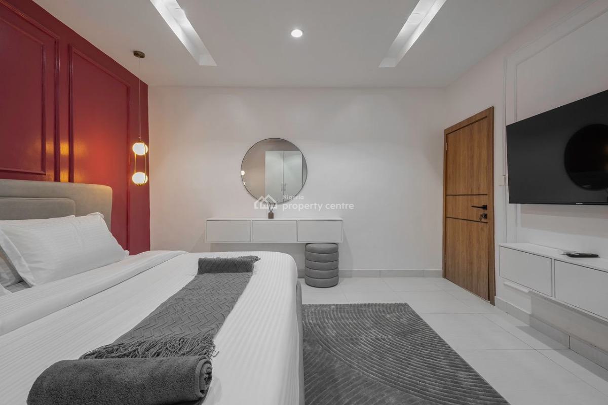 Luxury 2 Bedroom Apartment with Swimming Pool and Snooker Board, Lekki, Lekki Phase 1, Lekki, Lagos, Flat / Apartment Short Let