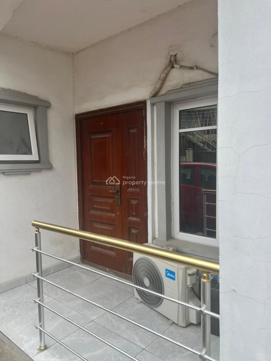 Modern 2-bedroom Flat,  Comfort & Style Await!, Off Admiralty, Lekki Phase 1, Lekki, Lagos, Flat / Apartment for Rent