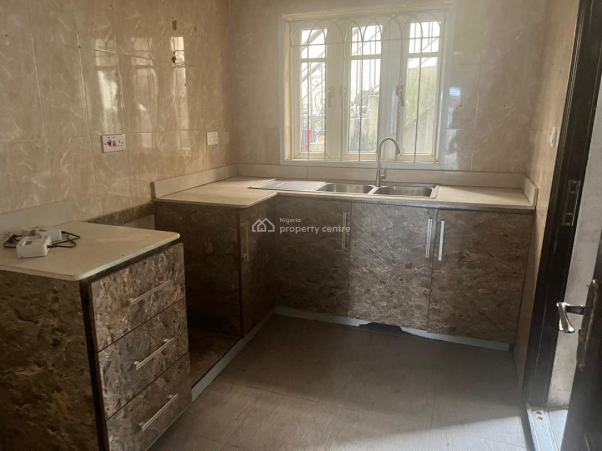 Modern 2-bedroom Flat,  Comfort & Style Await!, Off Admiralty, Lekki Phase 1, Lekki, Lagos, Flat / Apartment for Rent