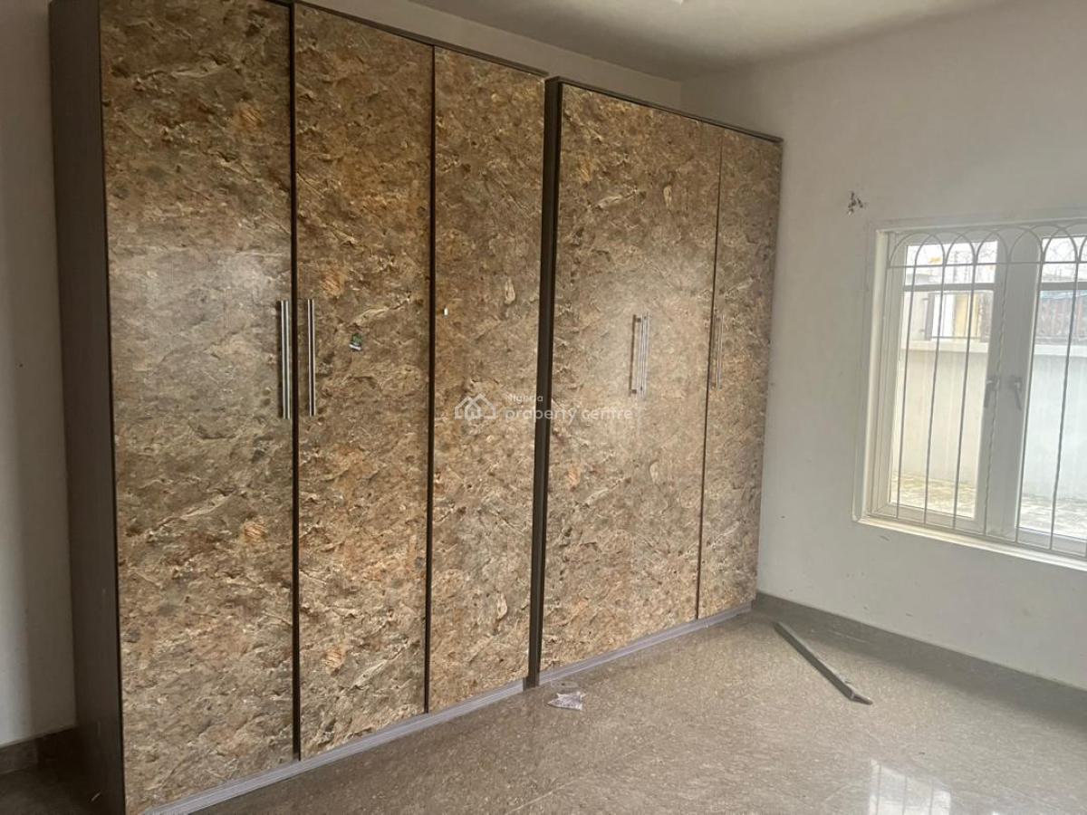 Modern 2-bedroom Flat,  Comfort & Style Await!, Off Admiralty, Lekki Phase 1, Lekki, Lagos, Flat / Apartment for Rent