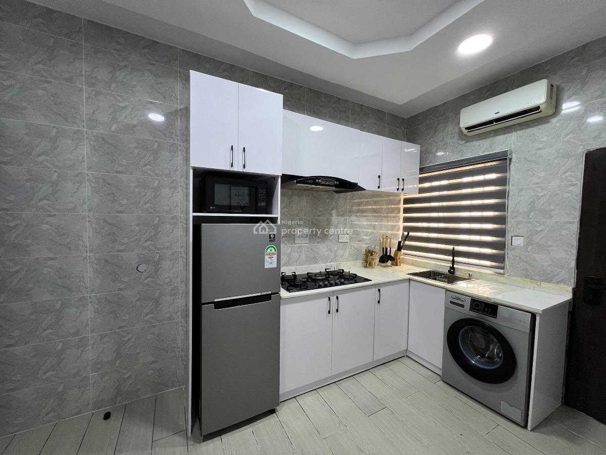 Luxury 3 Bedroom Apartment with Swimming Pool, Snooker and Ps5, Lekki, Lekki Phase 1, Lekki, Lagos, Flat / Apartment Short Let