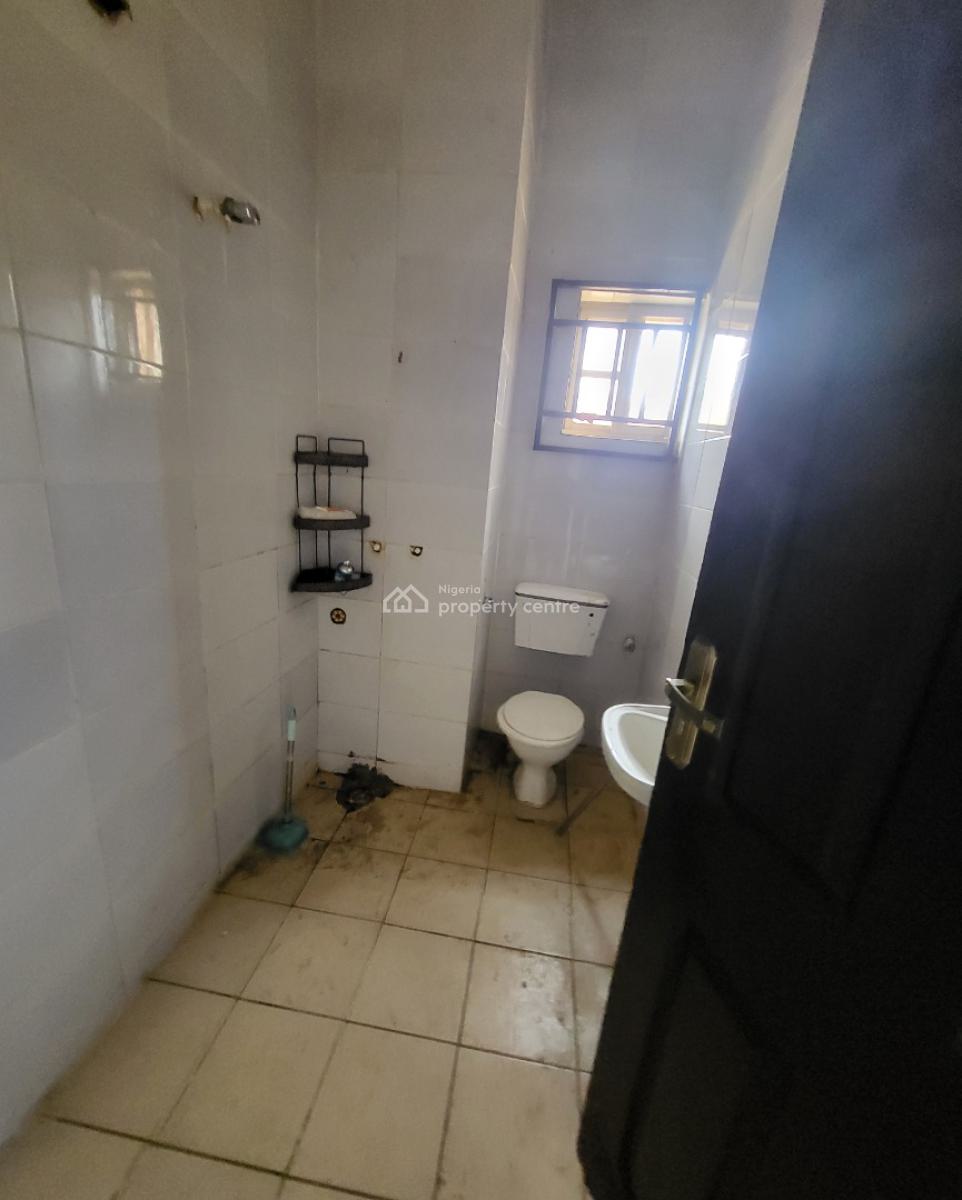 Luxurious Massive 2bedroom Flat, Near Old-secteriate, Area 1, Garki, Abuja, Flat / Apartment for Rent