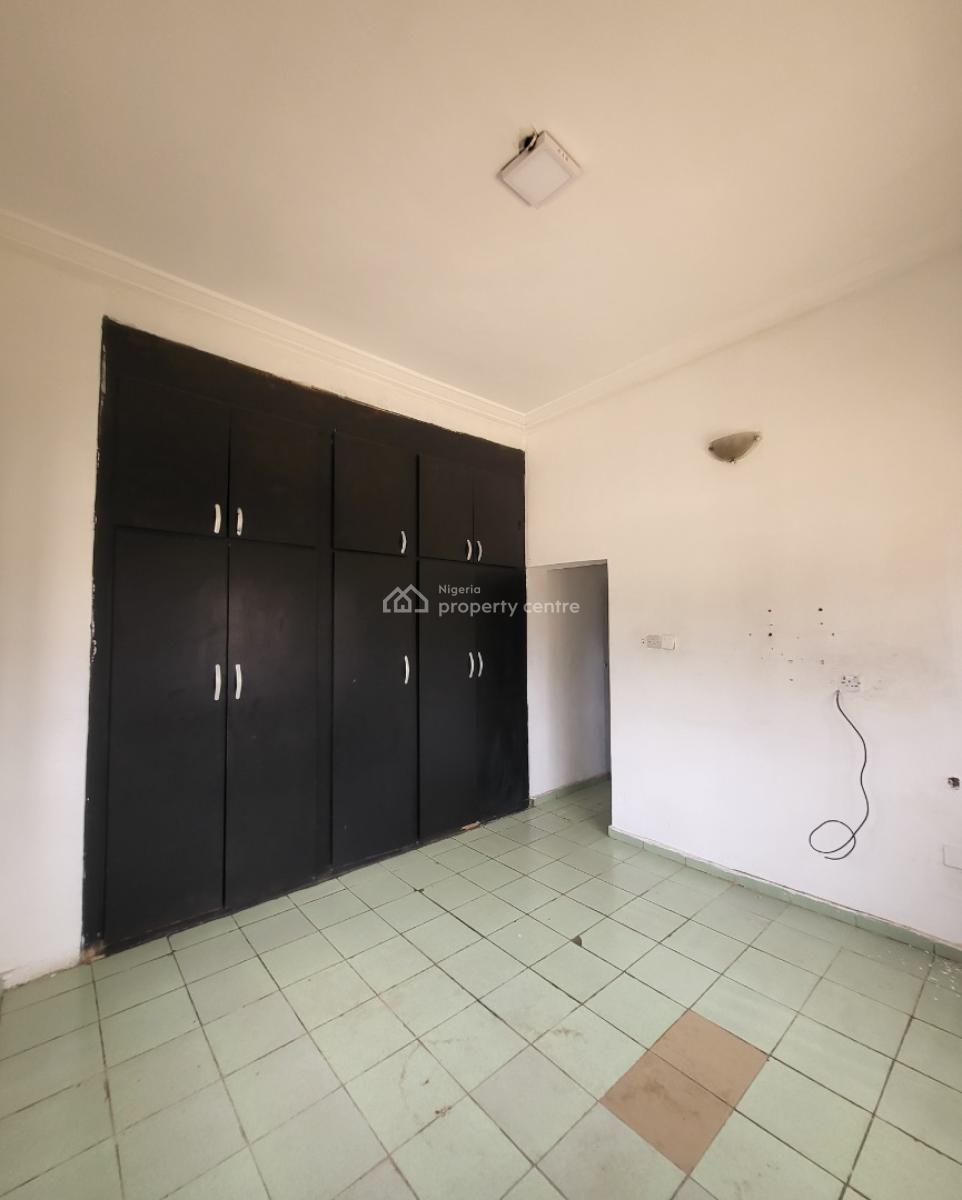 Luxurious Massive 2bedroom Flat, Near Old-secteriate, Area 1, Garki, Abuja, Flat / Apartment for Rent