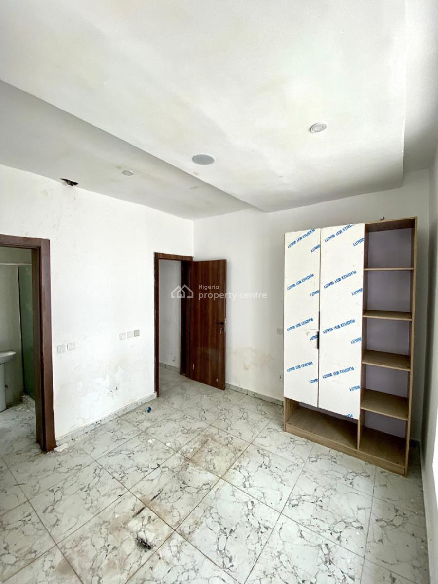 Clean 2 Bedroom Flat Apartment in a Secured and Serene Estate, Chevron Lekki Lagos, Lekki, Lagos, Flat / Apartment for Rent