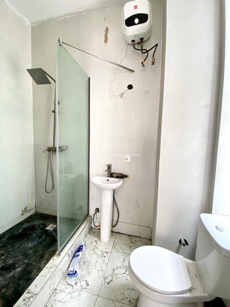 Clean 2 Bedroom Flat Apartment in a Secured and Serene Estate, Chevron Lekki Lagos, Lekki, Lagos, Flat / Apartment for Rent