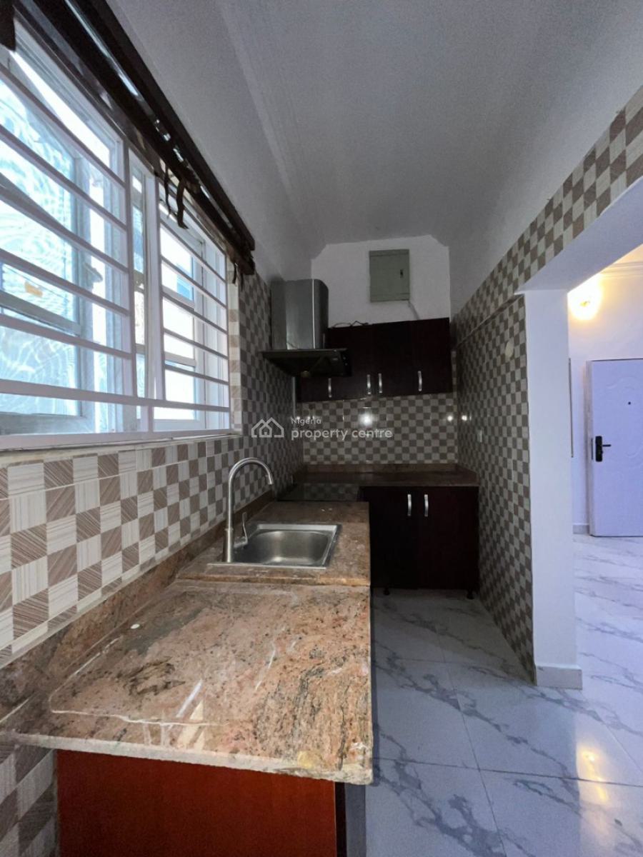 2 Bedroom Apartment, Lekki Phase I, Lekki, Lagos, Flat / Apartment for Rent