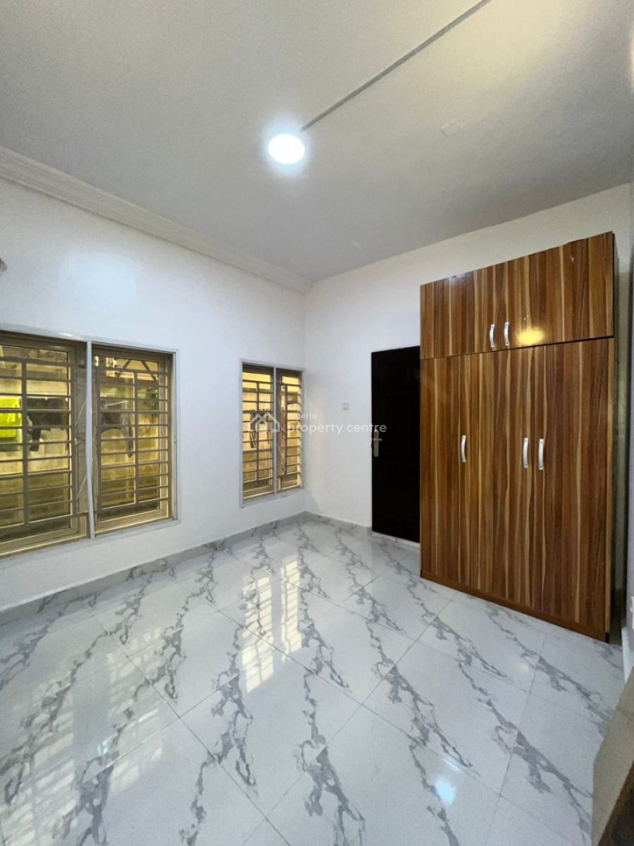 2 Bedroom Apartment, Lekki Phase I, Lekki, Lagos, Flat / Apartment for Rent