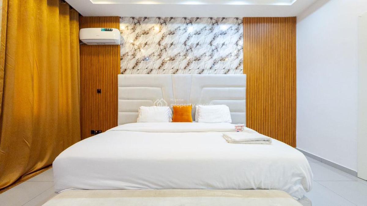 Luxurious Waterfront 4 Bedroom Terrace with Swimming Pool,gym, Snooker, Amusa 4 Lekki Phase 1, Lekki Phase 1, Lekki, Lagos, Flat / Apartment Short Let