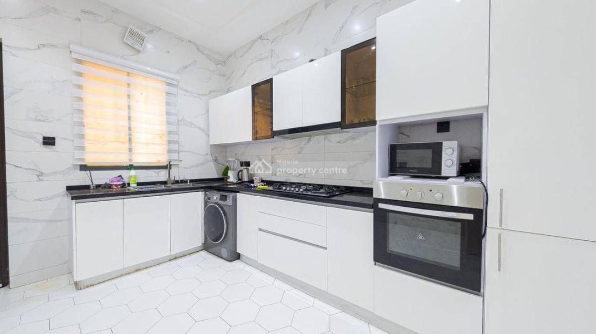 Luxurious Waterfront 4 Bedroom Terrace with Swimming Pool,gym, Snooker, Amusa 4 Lekki Phase 1, Lekki Phase 1, Lekki, Lagos, Flat / Apartment Short Let