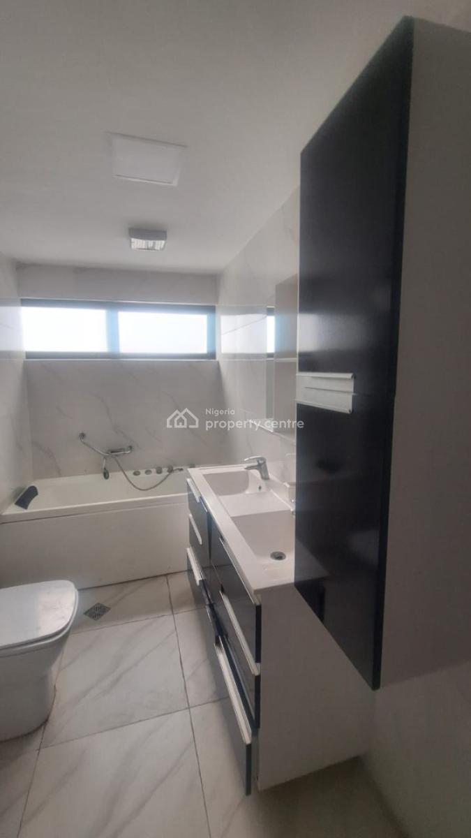 a Contemporary Water Front 3 Bedroom Apartment, Lekki Phase 1, Lekki, Lagos, House for Rent