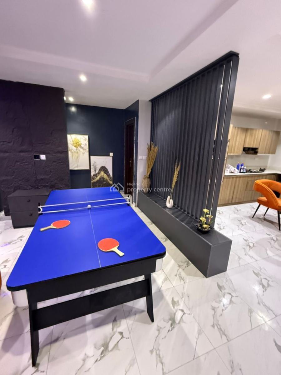 Cozy 2 Bedroom Apartment with Snooker Board and Ps5, Osapa, Osapa, Lekki, Lagos, Flat / Apartment Short Let