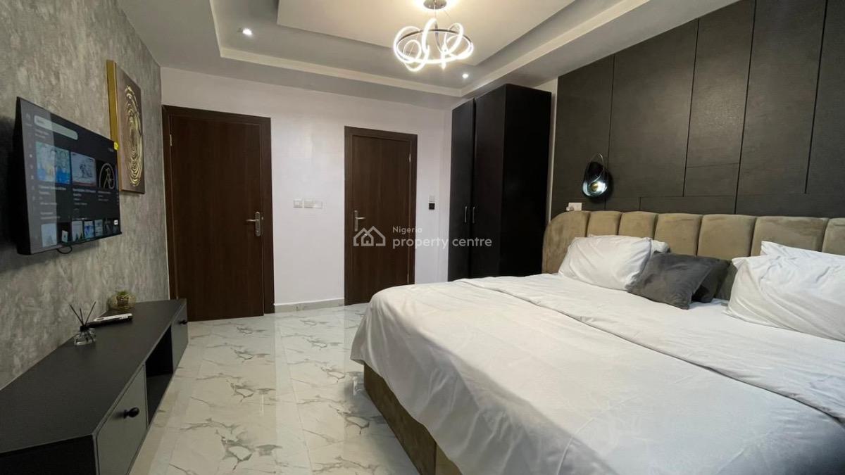 Cozy 2 Bedroom Apartment with Snooker Board and Ps5, Osapa, Osapa, Lekki, Lagos, Flat / Apartment Short Let