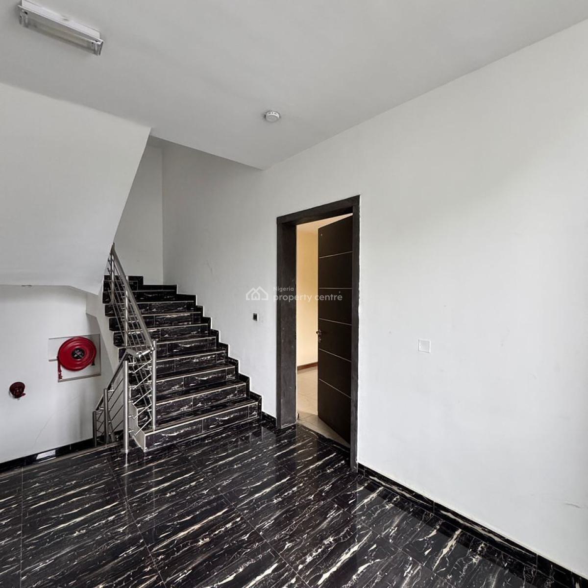 4-bedroom Apartment with Bq and Balcony, Old Ikoyi, Ikoyi, Lagos, Flat / Apartment for Rent