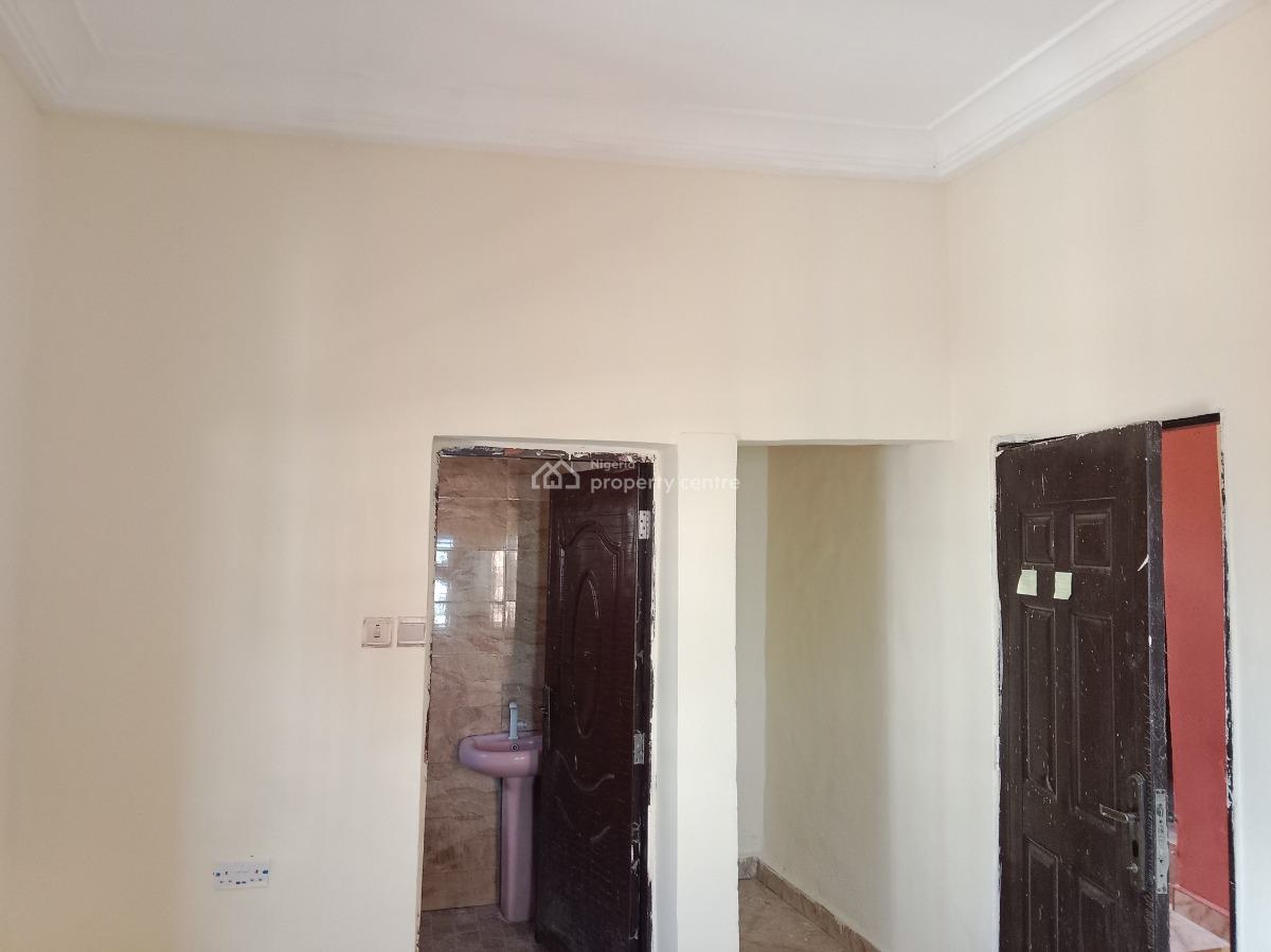 Room & Palour, Nzube Estate, Lokogoma District, Abuja, Detached Bungalow for Rent