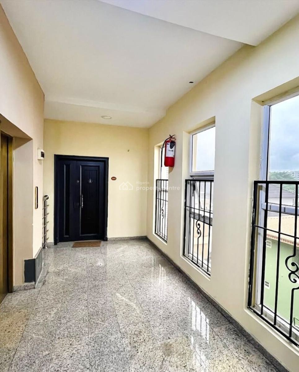Pristine 3-bedroom Apartment, Lekki Phase 1, Lekki, Lagos, Flat / Apartment for Rent