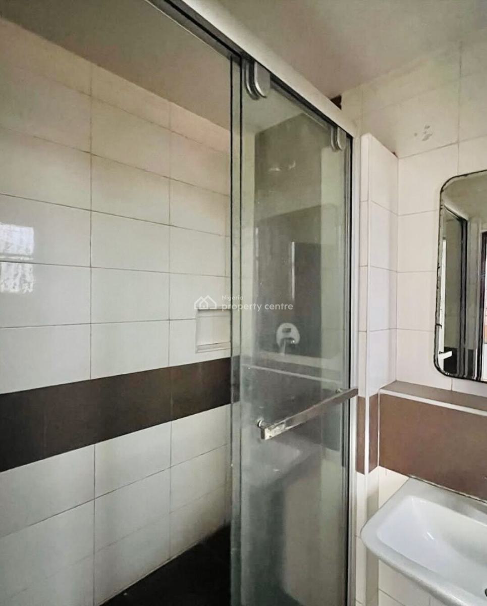 Pristine 3-bedroom Apartment, Lekki Phase 1, Lekki, Lagos, Flat / Apartment for Rent