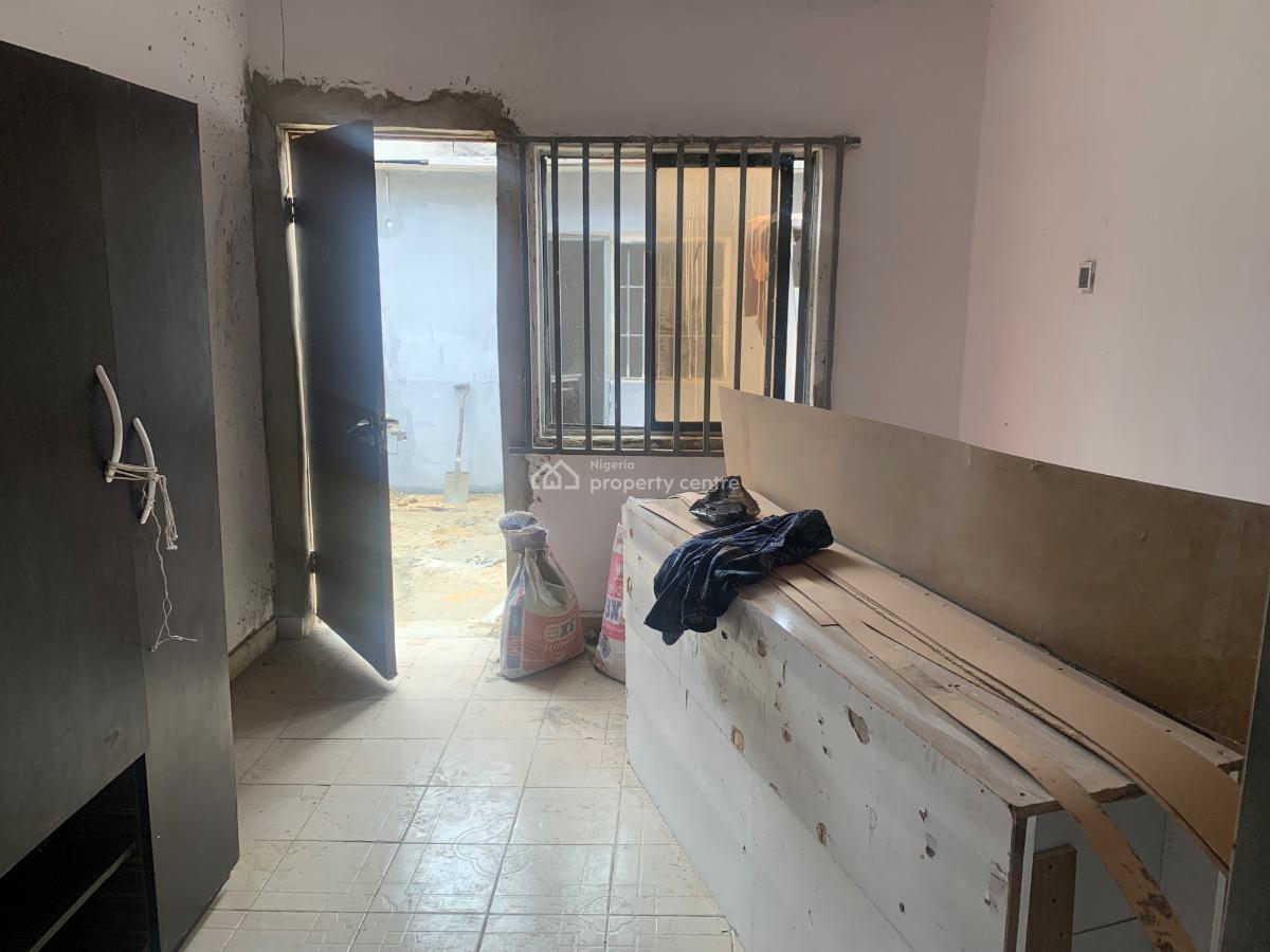 Self Contain, Ikota School, Lekki, Lagos, Self Contain (single Rooms) for Rent