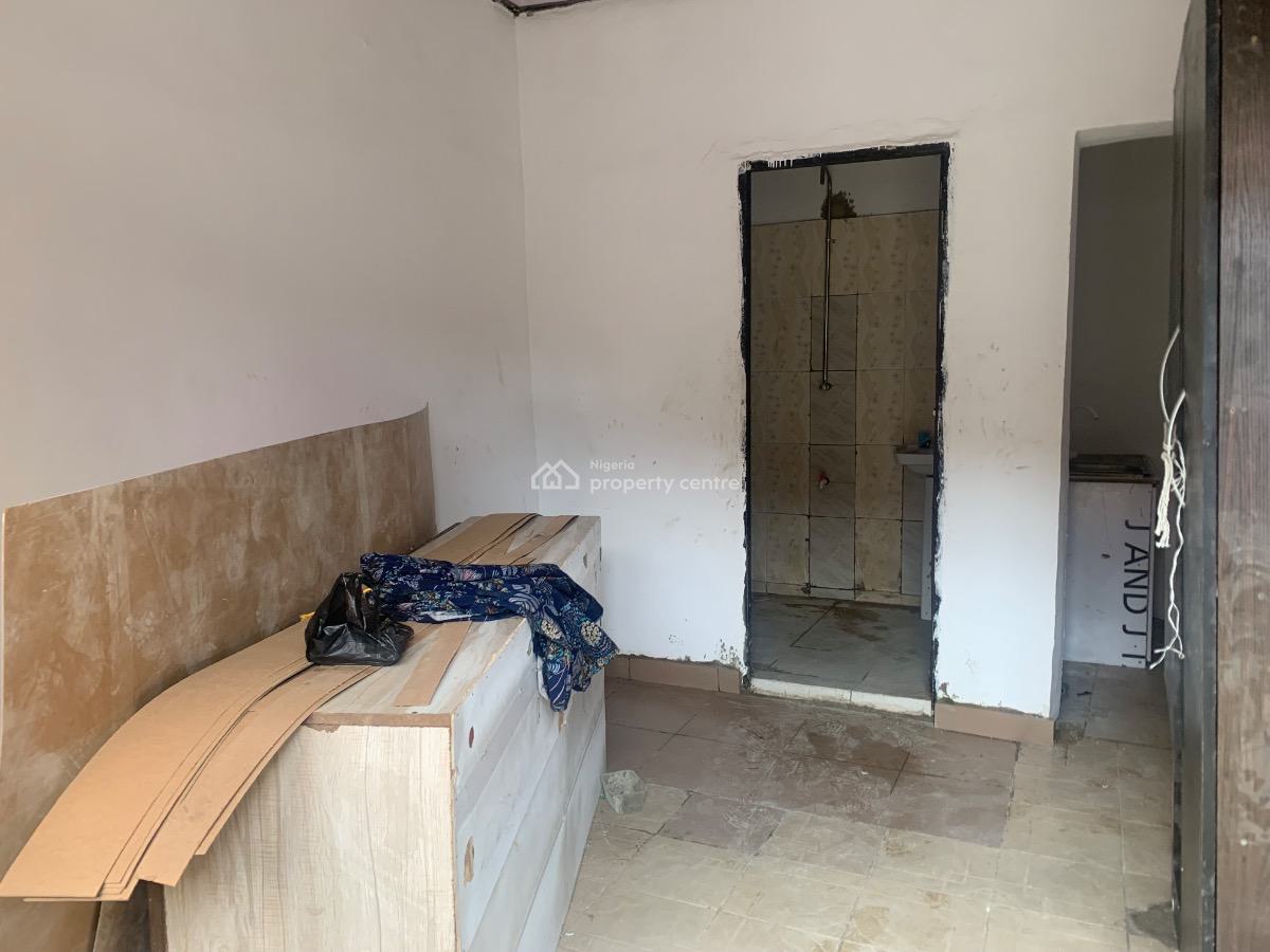 Self Contain, Ikota School, Lekki, Lagos, Self Contain (single Rooms) for Rent