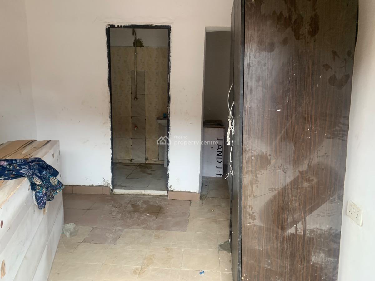Self Contain, Ikota School, Lekki, Lagos, Self Contain (single Rooms) for Rent