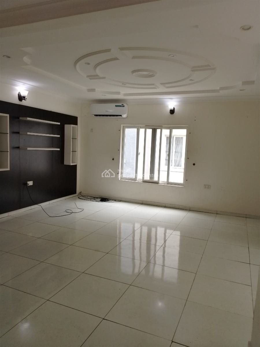 Standard 2 Bedroom Flat  Upstairs with a Room Ba, Off 4 Point, Victoria Island Extension, Victoria Island (vi), Lagos, Flat / Apartment for Rent