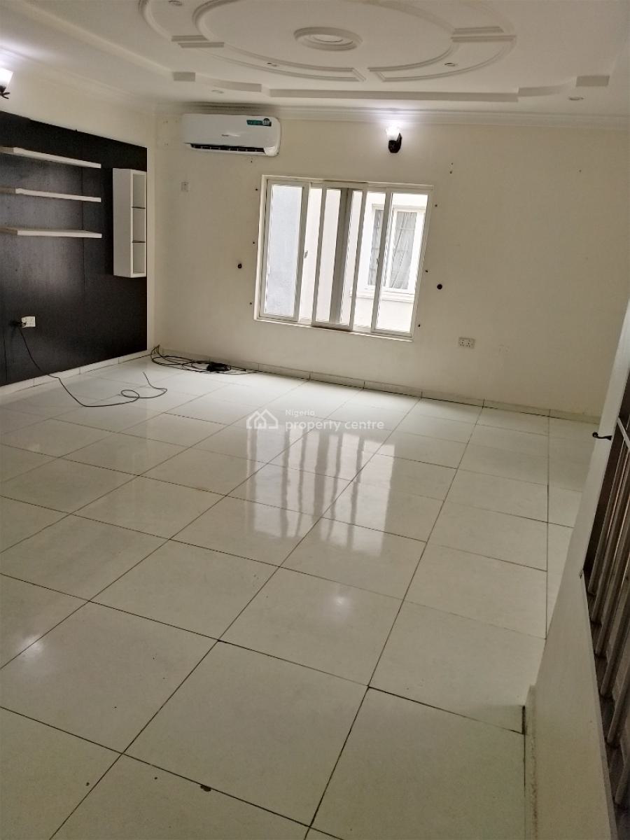 Standard 2 Bedroom Flat  Upstairs with a Room Ba, Off 4 Point, Victoria Island Extension, Victoria Island (vi), Lagos, Flat / Apartment for Rent
