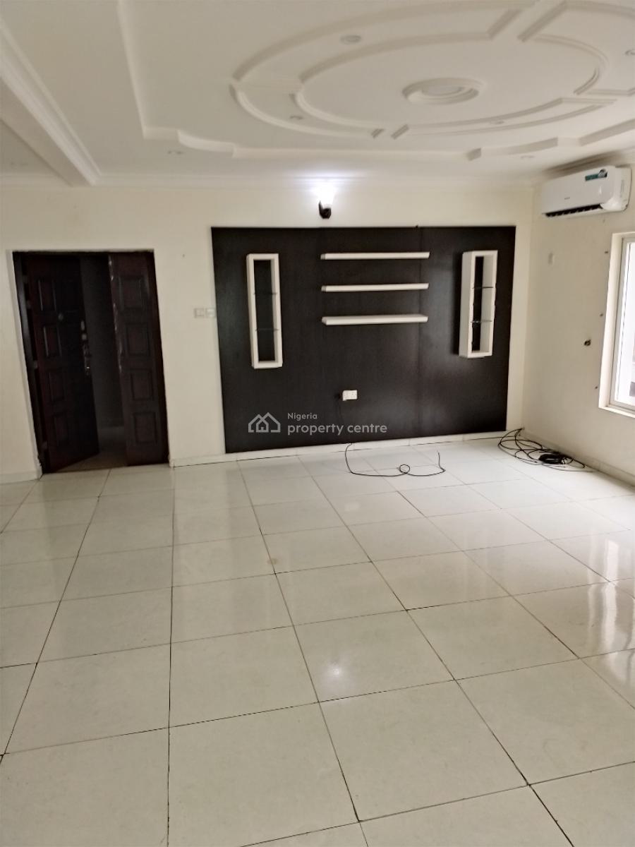 Standard 2 Bedroom Flat  Upstairs with a Room Ba, Off 4 Point, Victoria Island Extension, Victoria Island (vi), Lagos, Flat / Apartment for Rent