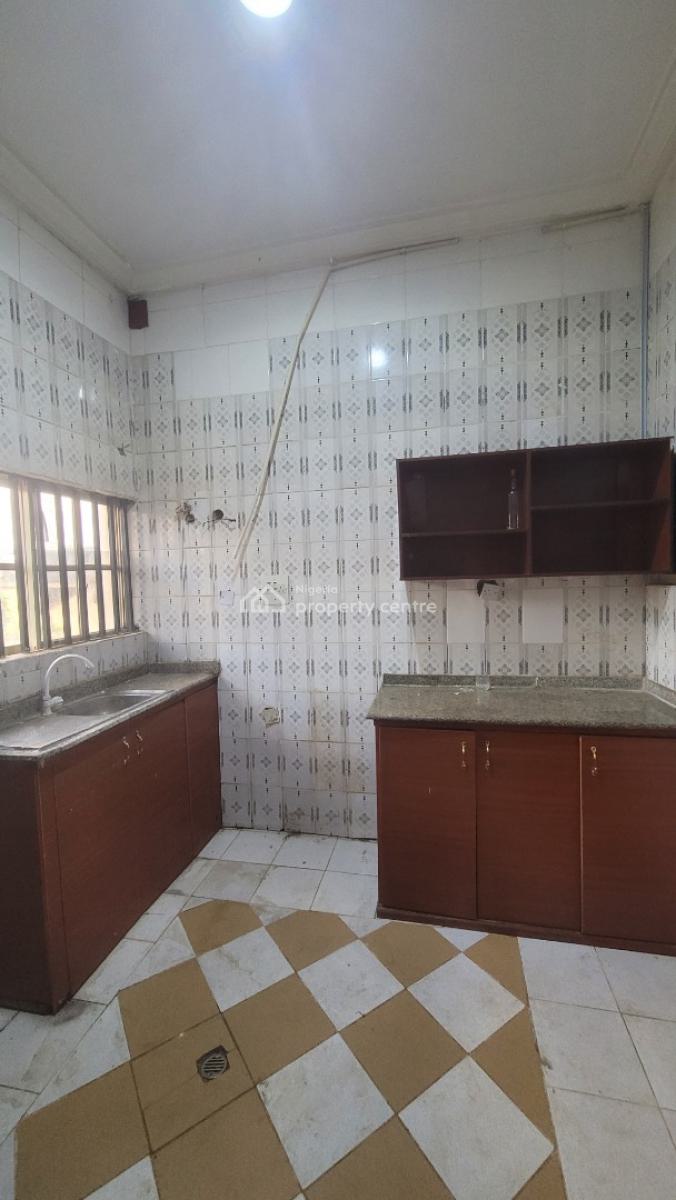 *luxurious  Massive 2bedroom Flat G Floor*, By Old Secteriat, Durumi, Abuja, Flat / Apartment for Rent