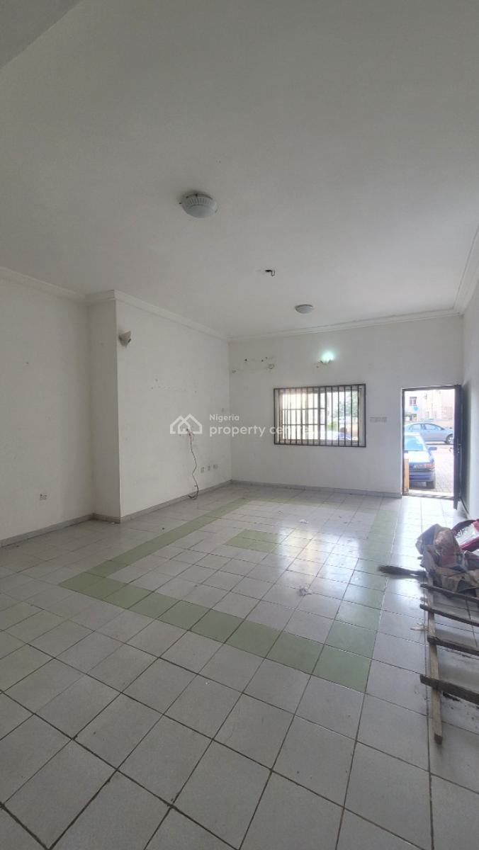 *luxurious  Massive 2bedroom Flat G Floor*, By Old Secteriat, Durumi, Abuja, Flat / Apartment for Rent