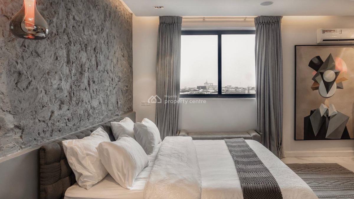 Luxurious 3 Bedroom Penthouse with Gym, Ps5 and Snooker, Redline Court, Fatai Idowu Arobieke, Lekki Phase 1, Lekki, Lagos, Flat / Apartment Short Let