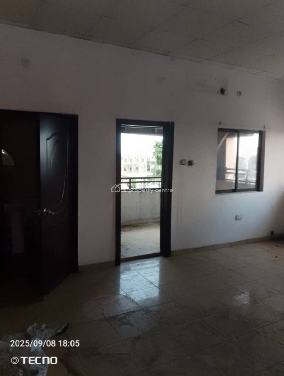 Lovely 2 Bedrm Flat Penthouse+ Amenities, Off Hakeem Balogun Str Agidingbi Alausa, Agidingbi, Ikeja, Lagos, Commercial Property for Rent