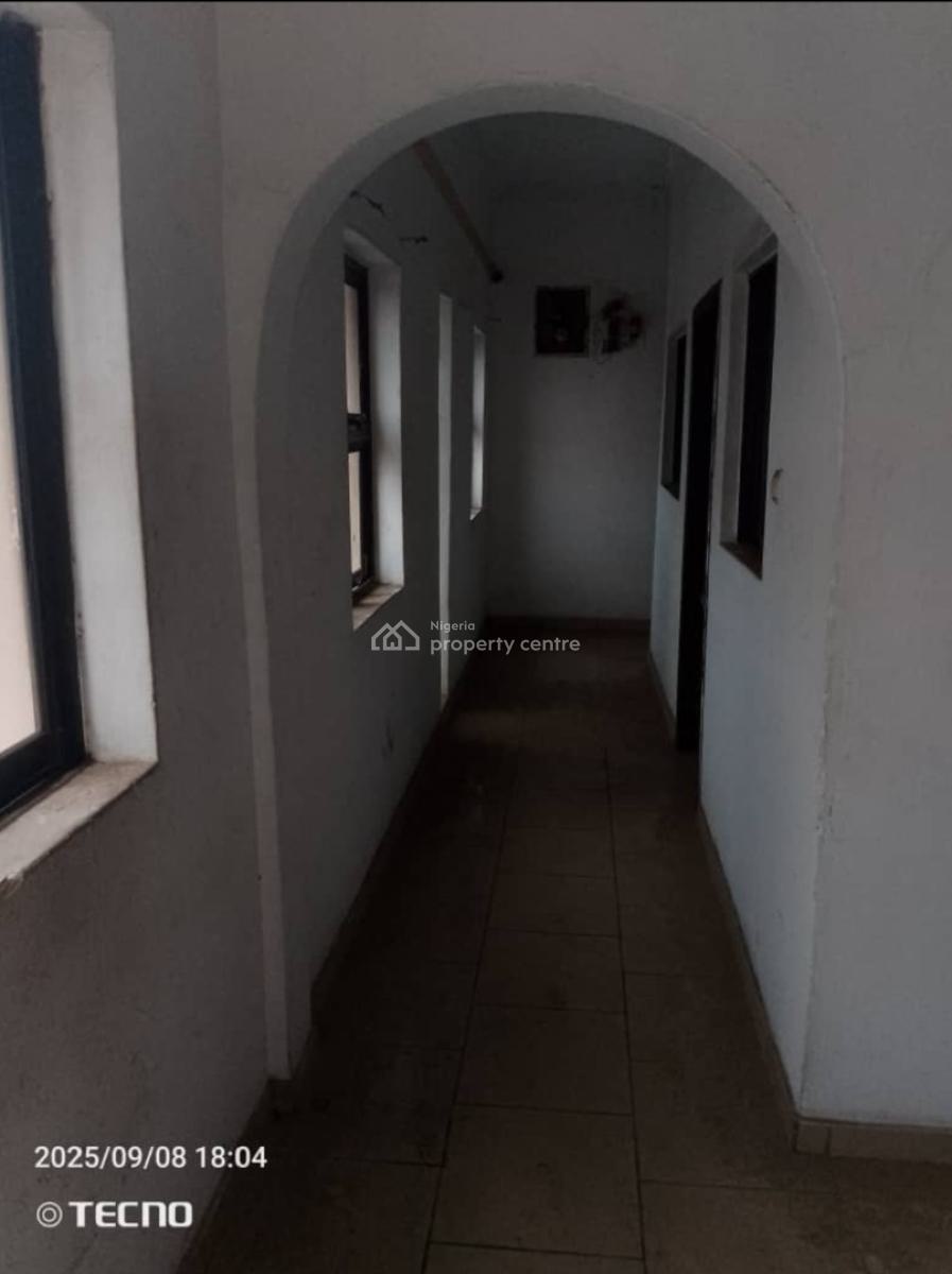 Lovely 2 Bedrm Flat Penthouse+ Amenities, Off Hakeem Balogun Str Agidingbi Alausa, Agidingbi, Ikeja, Lagos, Commercial Property for Rent