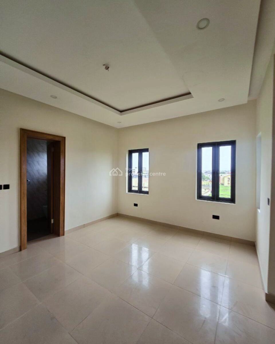2-bedroom Penthouse (with Bq), Lekki Phase 1, Lekki, Lagos, Flat / Apartment for Rent