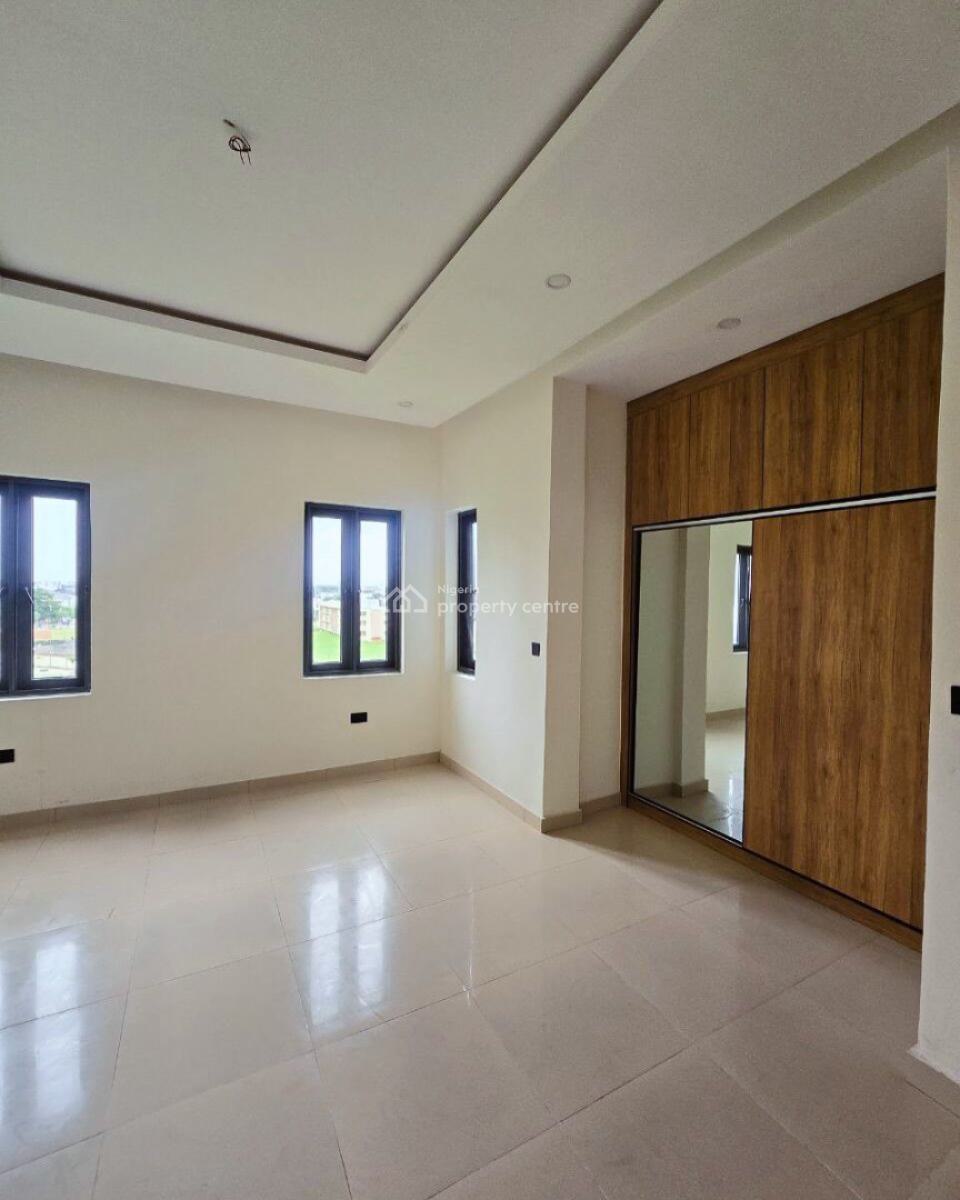 2-bedroom Penthouse (with Bq), Lekki Phase 1, Lekki, Lagos, Flat / Apartment for Rent