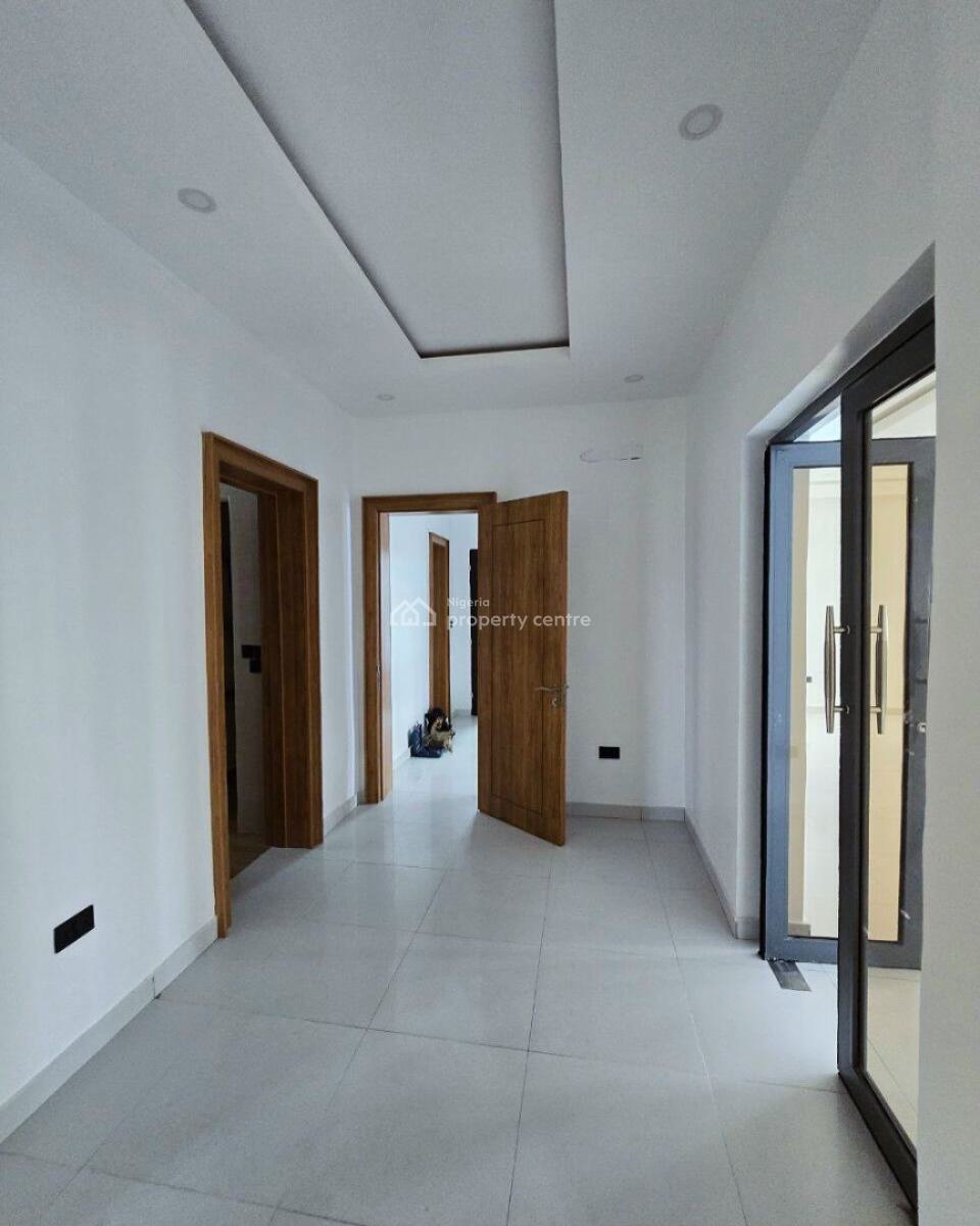 2-bedroom Penthouse (with Bq), Lekki Phase 1, Lekki, Lagos, Flat / Apartment for Rent