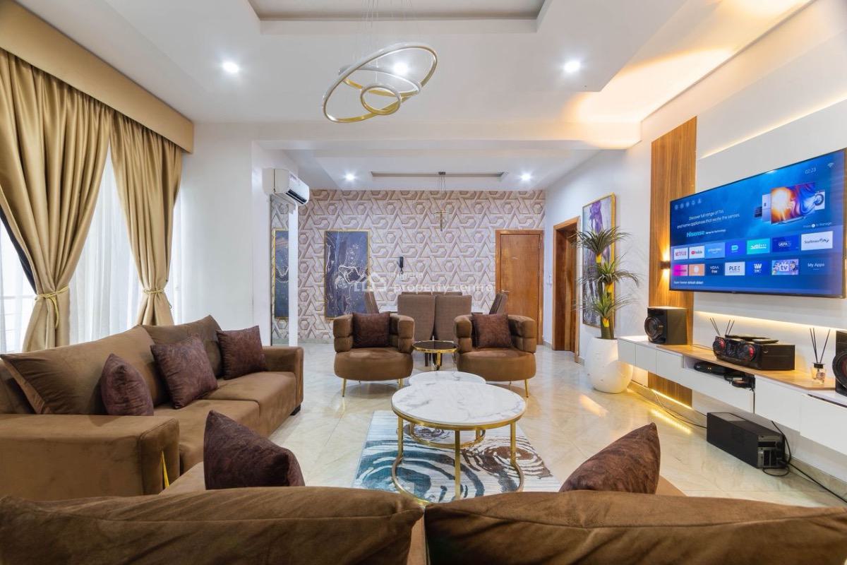 Luxury 2 Bedroom with Swimming Pool,gym and Rooftop Chill Spot, 2nd Roundabout, Lekki, Lagos, Flat / Apartment Short Let