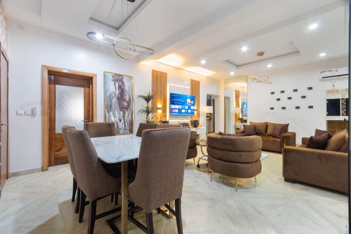 Luxury 2 Bedroom with Swimming Pool,gym and Rooftop Chill Spot, 2nd Roundabout, Lekki, Lagos, Flat / Apartment Short Let