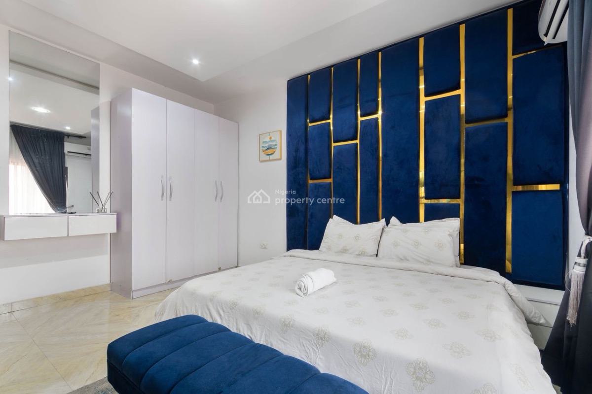 Luxury 2 Bedroom with Swimming Pool,gym and Rooftop Chill Spot, 2nd Roundabout, Lekki, Lagos, Flat / Apartment Short Let