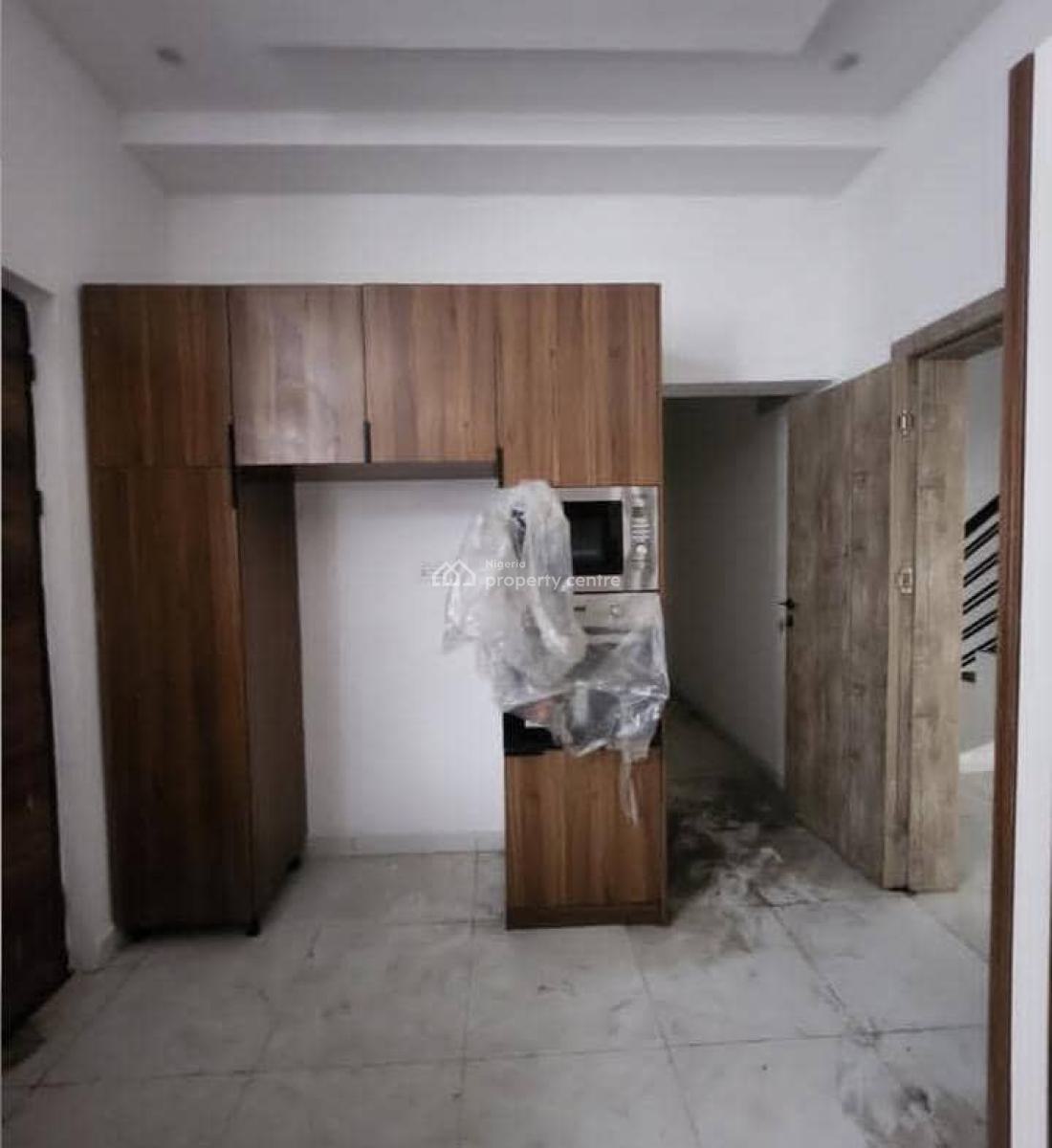 Luxury 4bedroom, Chevron, Lekki, Lagos, Semi-detached Duplex for Rent