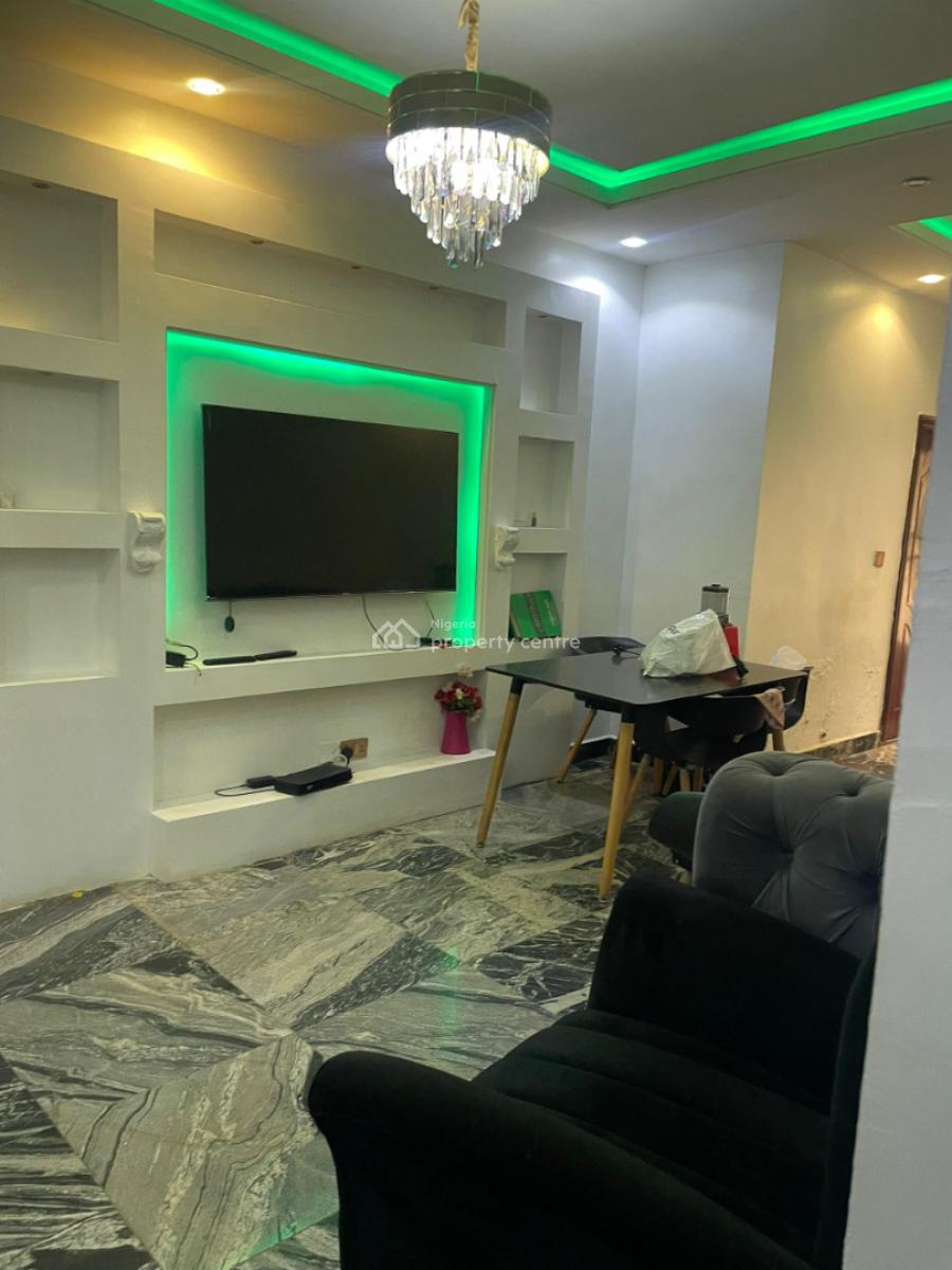 Furnished 2 Bedroom Flat in an Estate, Katampe Main, Katampe, Abuja, Flat / Apartment for Rent