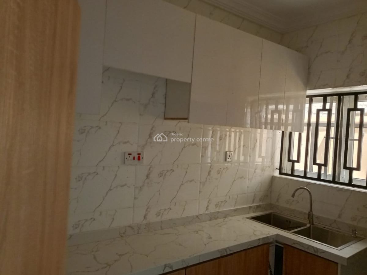 Brand New Luxury 2bedroom Apartment Upstairs All Room Ensuite Beautifu, Off Orchid  Facing Coastal Road 10minutes Drive to Vi, Lekki, Lagos, Flat / Apartment for Rent