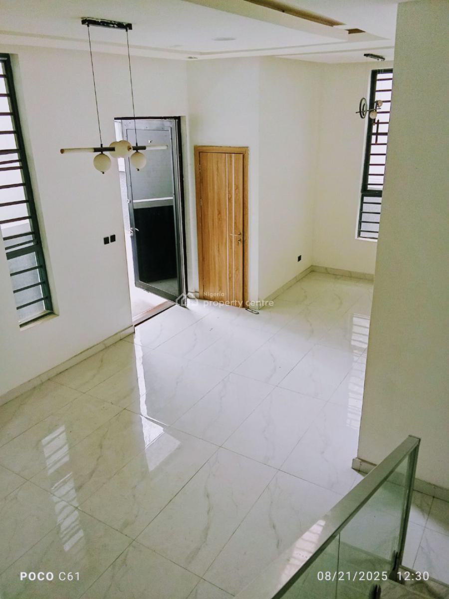 Strategically Located Luxury 4 Bedroom Semi Detached Duplex, Chevron, Lekki Phase 2, Lekki, Lagos, Semi-detached Duplex for Sale