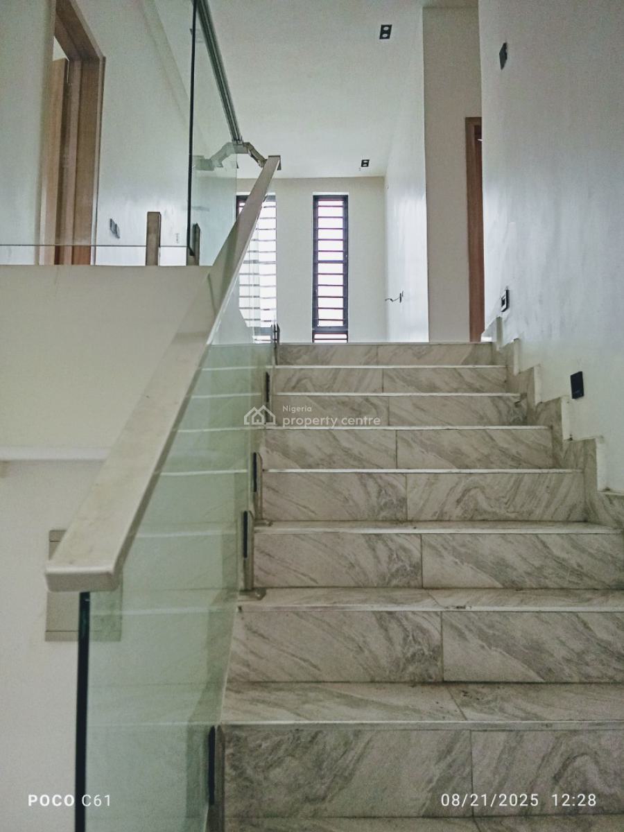 Strategically Located Luxury 4 Bedroom Semi Detached Duplex, Chevron, Lekki Phase 2, Lekki, Lagos, Semi-detached Duplex for Sale