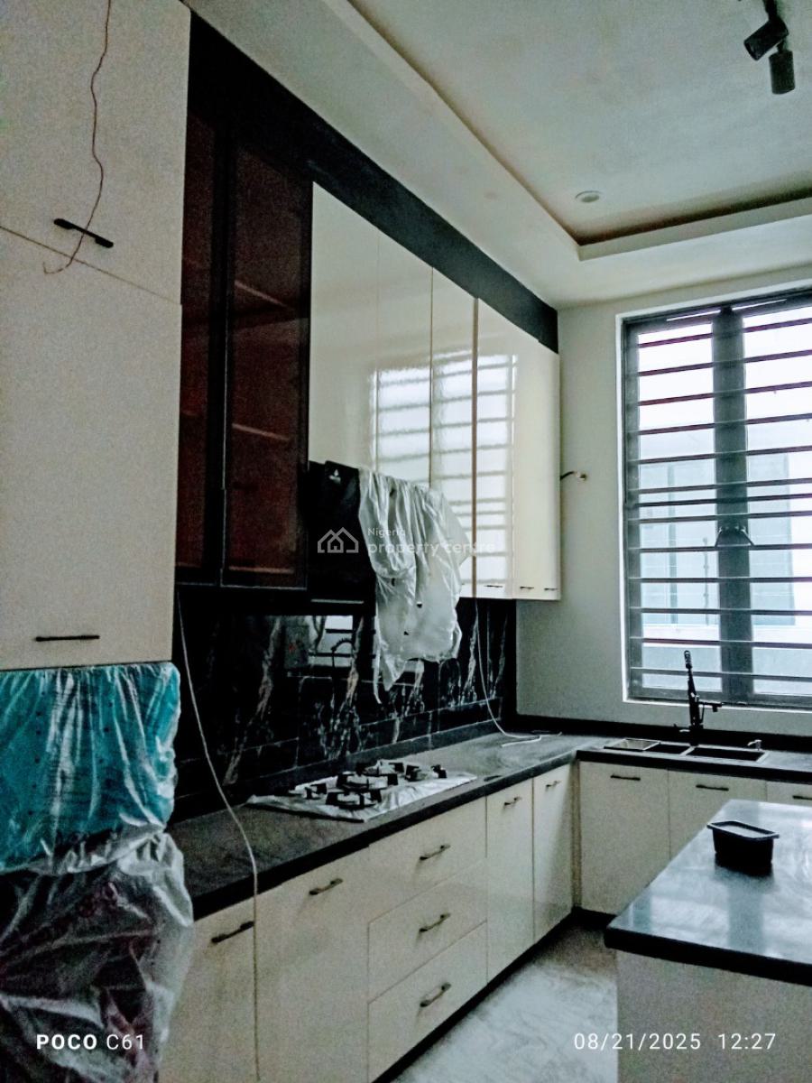 Strategically Located Luxury 4 Bedroom Semi Detached Duplex, Chevron, Lekki Phase 2, Lekki, Lagos, Semi-detached Duplex for Sale