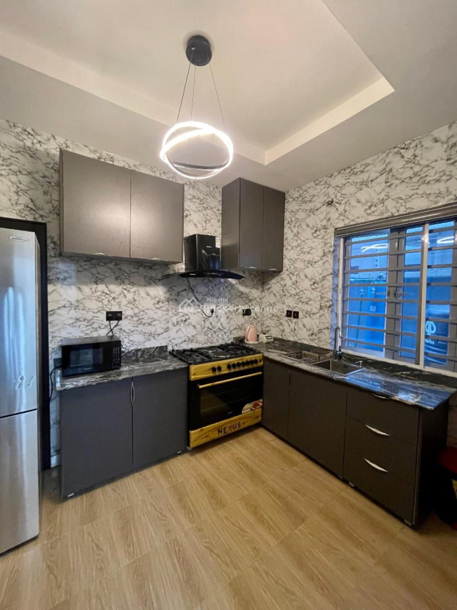 *stunning 5 Bed Detached Home with Bq*   Location*:ilasan Ikate,, Lekki, Lekki Phase 1, Lekki, Lagos, Detached Duplex for Sale