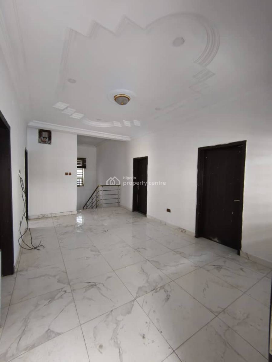 Well Renovated 5 Bedroom Fully Detached, Ikota, Lekki, Lagos, Detached Duplex for Rent