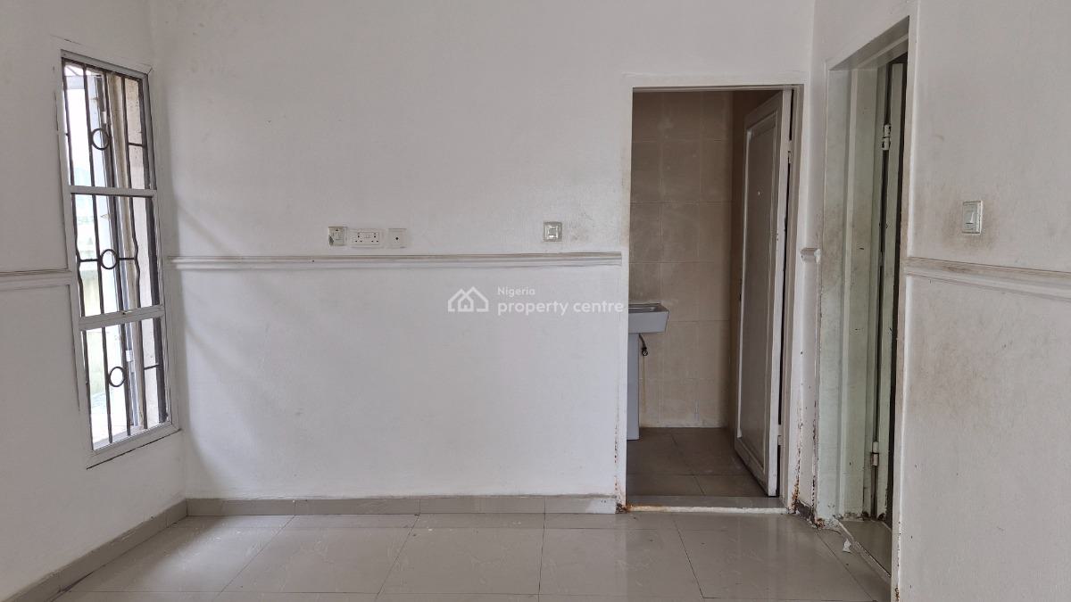 Spacious Detached 5-bedroom House, Orchid Road, Pinnock Beach Estate, Osapa, Lekki, Lagos, Detached Duplex for Rent