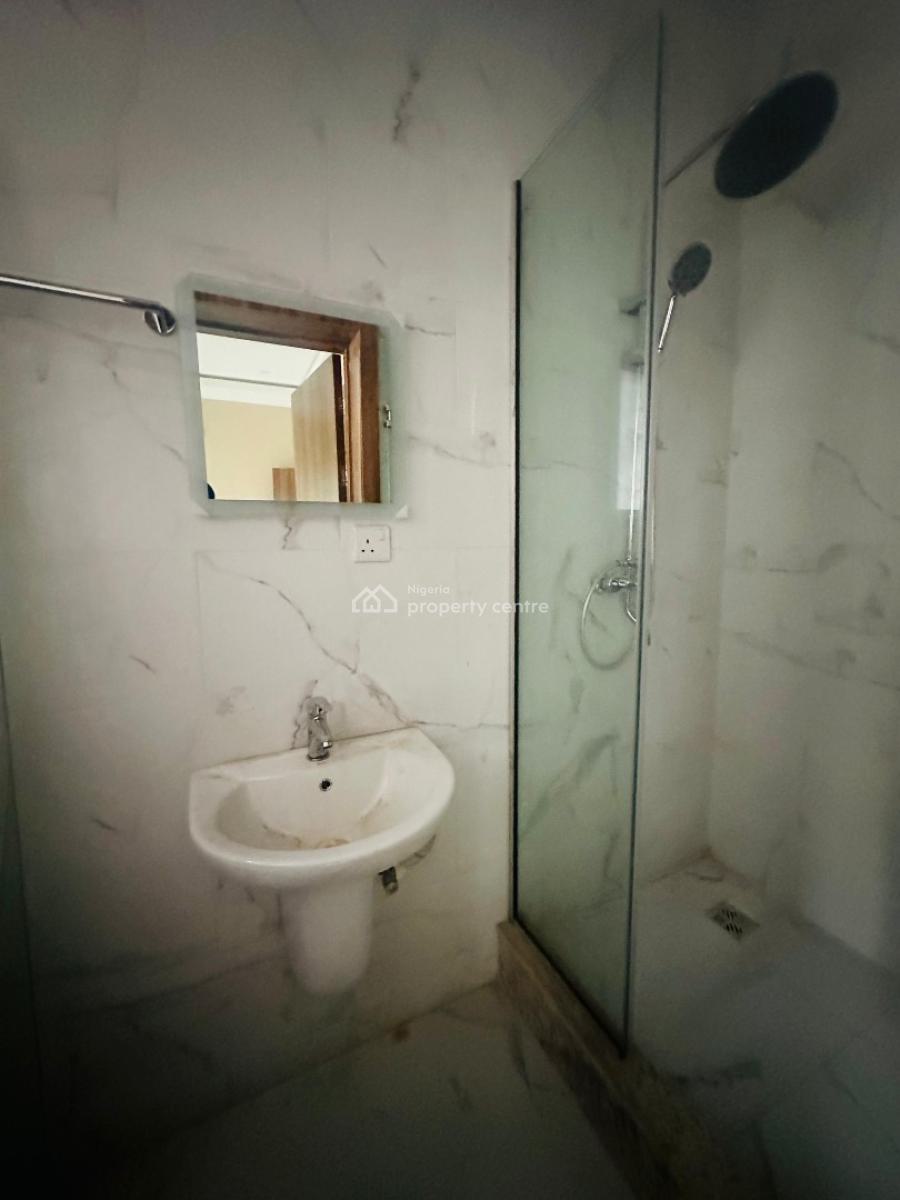 Spaciously Built 5 Bedroom Fully Detached Duplex with a Bq, Magodo Phase 2, Gra Phase 2, Magodo, Lagos, Detached Duplex for Sale