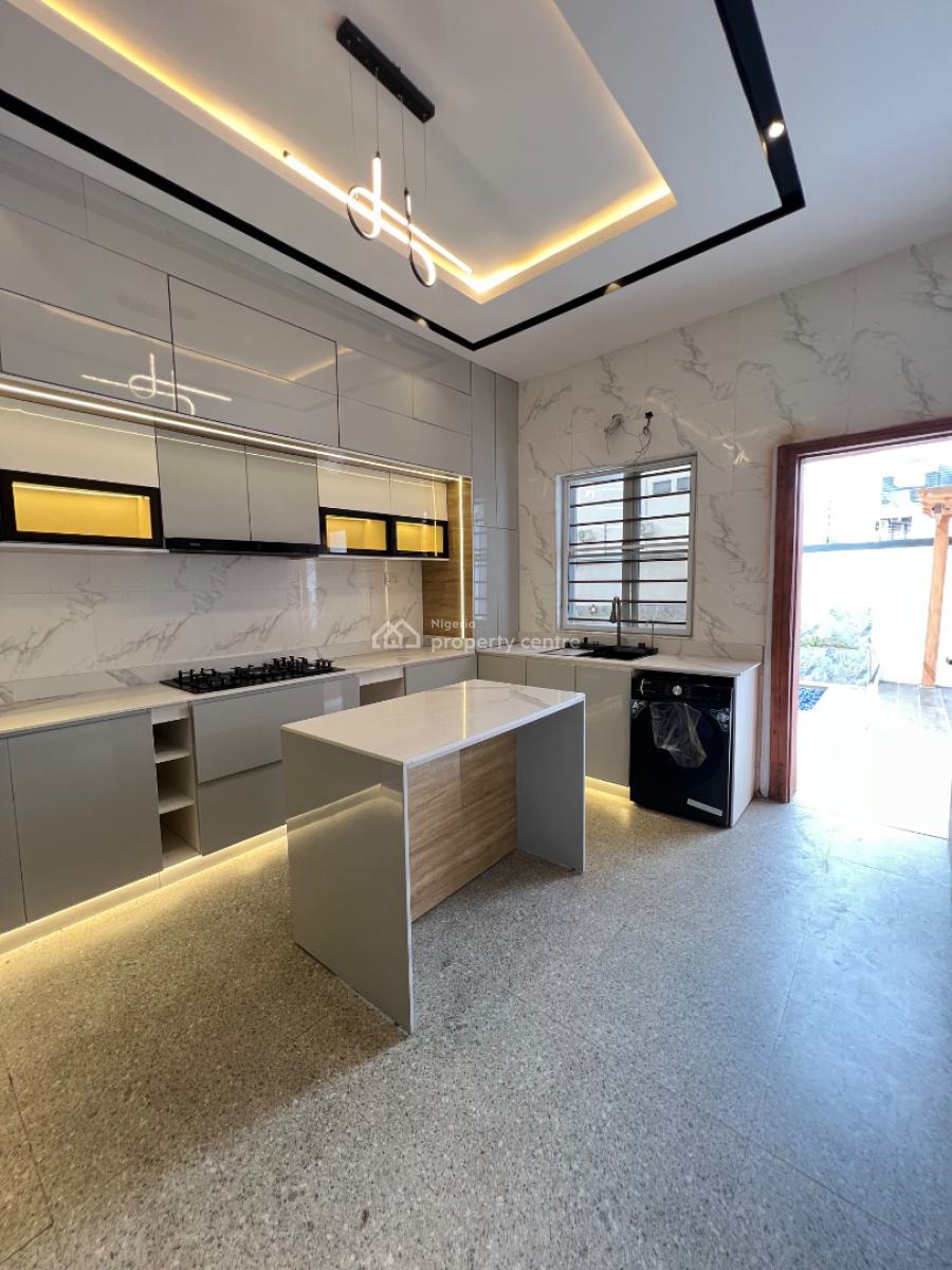 Spacious 5 Bedroom Detaced Duplex with Bq, Cinema, Rooftop Terrace, Chevron, Lekki, Lagos, Detached Duplex for Sale