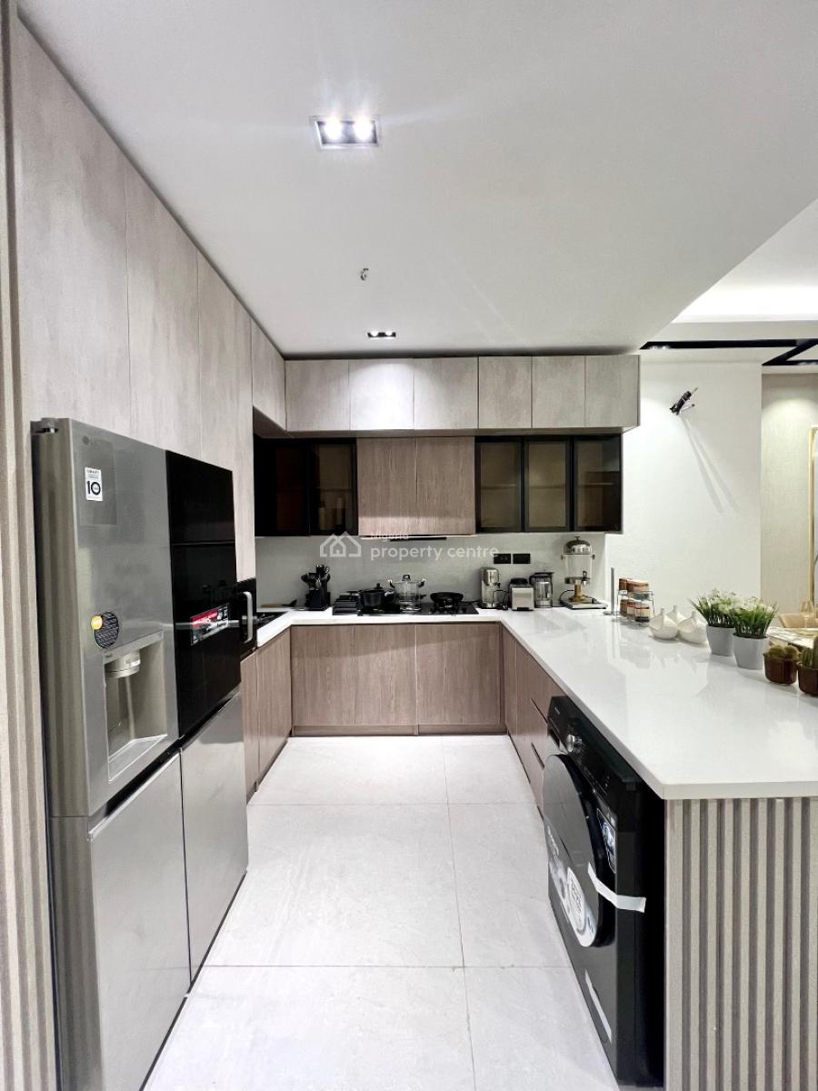 Beautiful 2bedroom Apartment with a Pool, a Concierge Service, Gyms, Elevator, a Working Space, Underground Parking Garage, Lekki Phase 1, Lekki, Lagos, Flat / Apartment for Sale